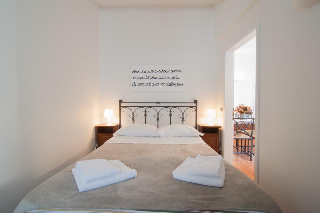 Santa Maria Formosa Apartment เวนิส ภายนอก รูปภาพ